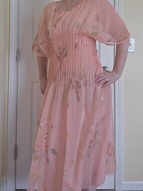 Vintage Blush Pink Floral Pleated Midi Dress